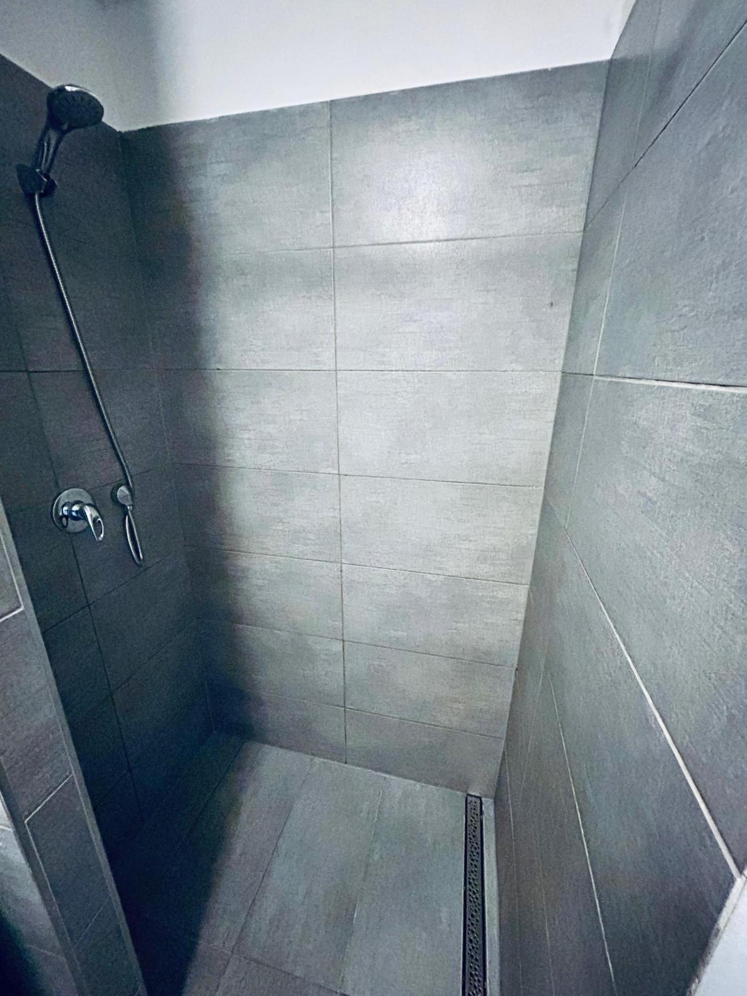 Dvur Stran & Wellness Hotel การ์โลวีวารี ภายนอก รูปภาพ